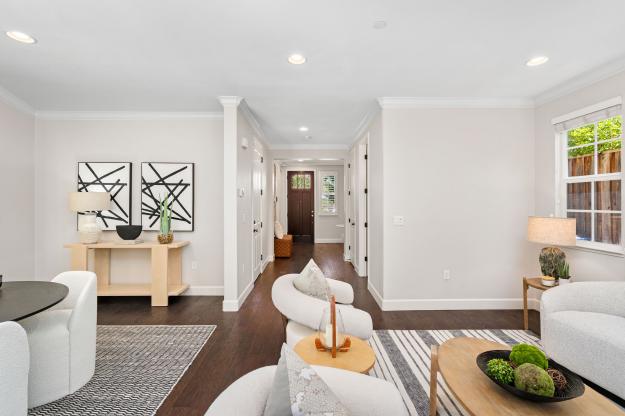 169 Elworthy Ranch Living Room