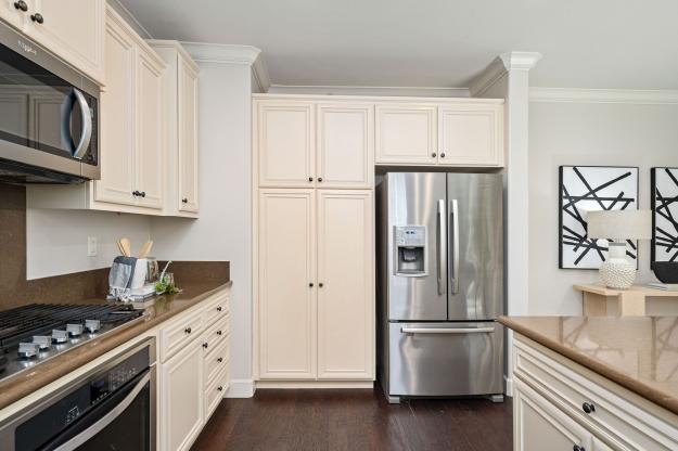 169 Elworthy Ranch Kitchen