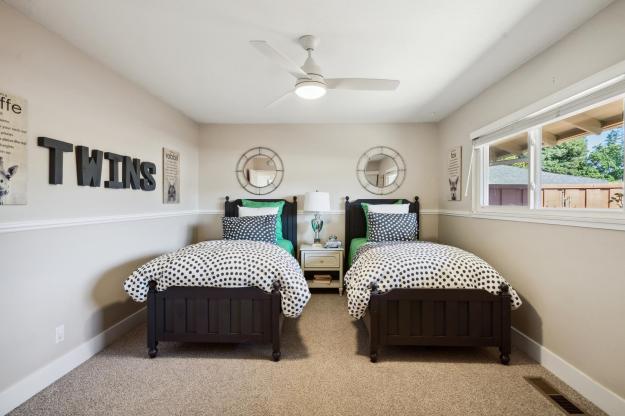 2640 Meadow Glen Bedroom