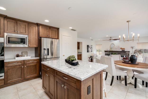 505 Cloverbrook Drive Kitchen