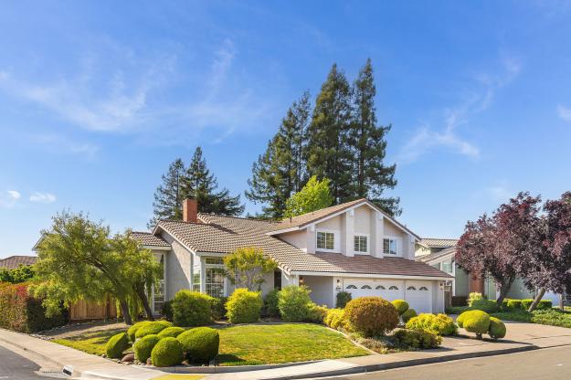 201 Escobar Place Front