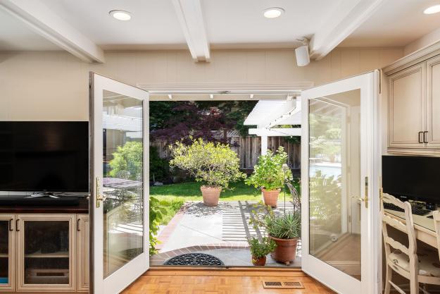 14 Avon Ct Family Room