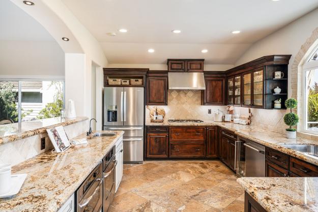 4040 Westminster Pl Kitchen