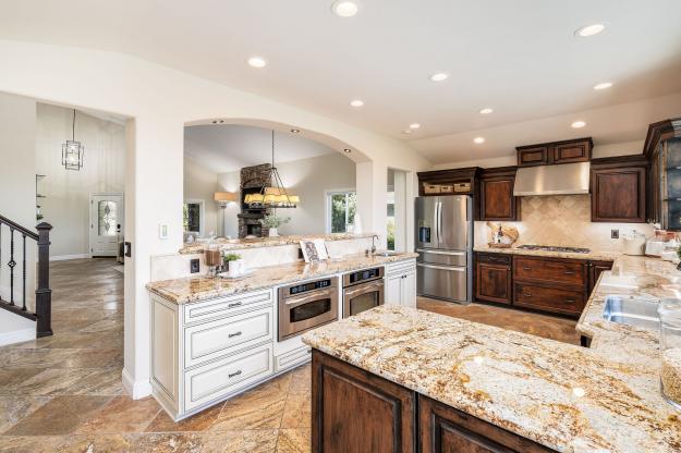 4040 Westminster Pl Kitchen