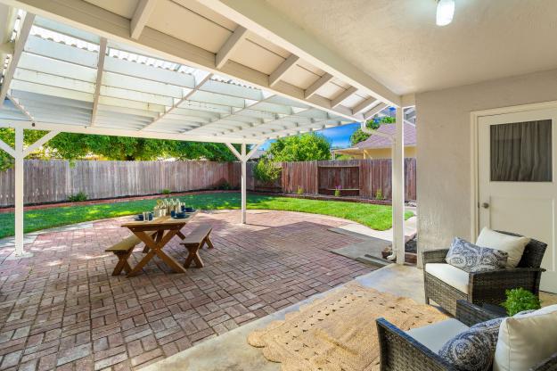 3248 Reva Dr Backyard