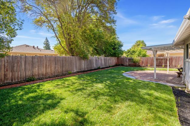 3248 Reva Dr Backyard