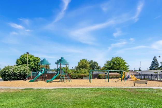 3248 Reva Dr Community