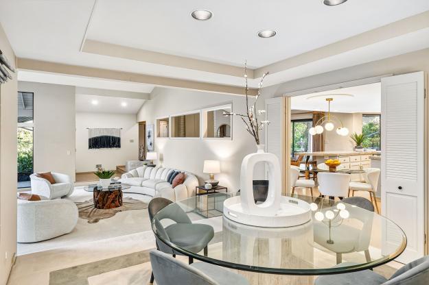 225 Vagabond Ct Dining Room