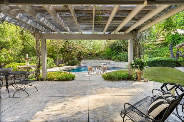 225 Vagabond Ct Backyard