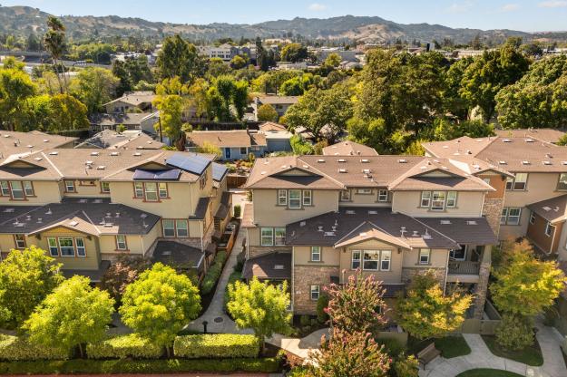 338 El Paseo Cir Proximity