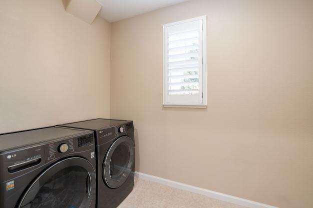 338 El Paseo Cir Laundry Room