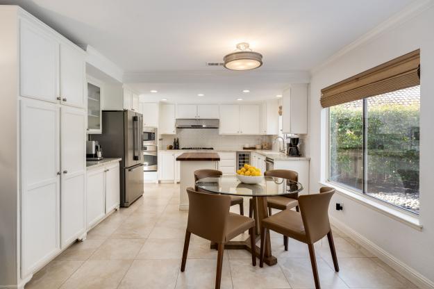 1057 Cheshire Cir Kitchen