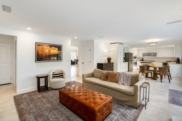 1057 Cheshire Cir Family Room