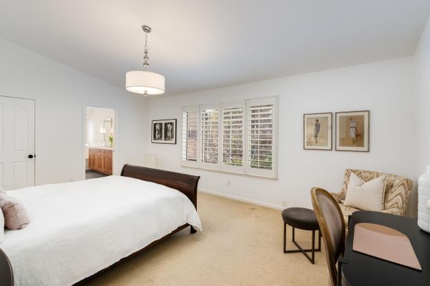 1057 Cheshire Cir Primary Bedroom