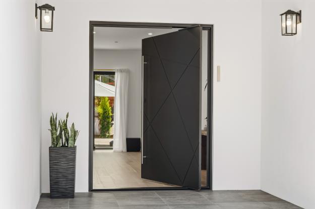 1080 Scots Lane Front Door