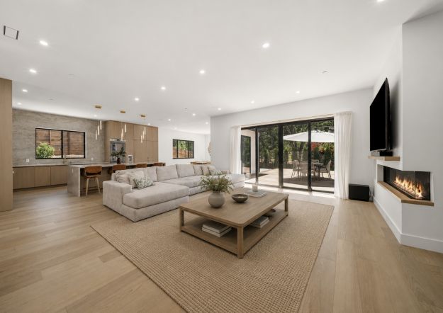 1080 Scots Lane Living Room